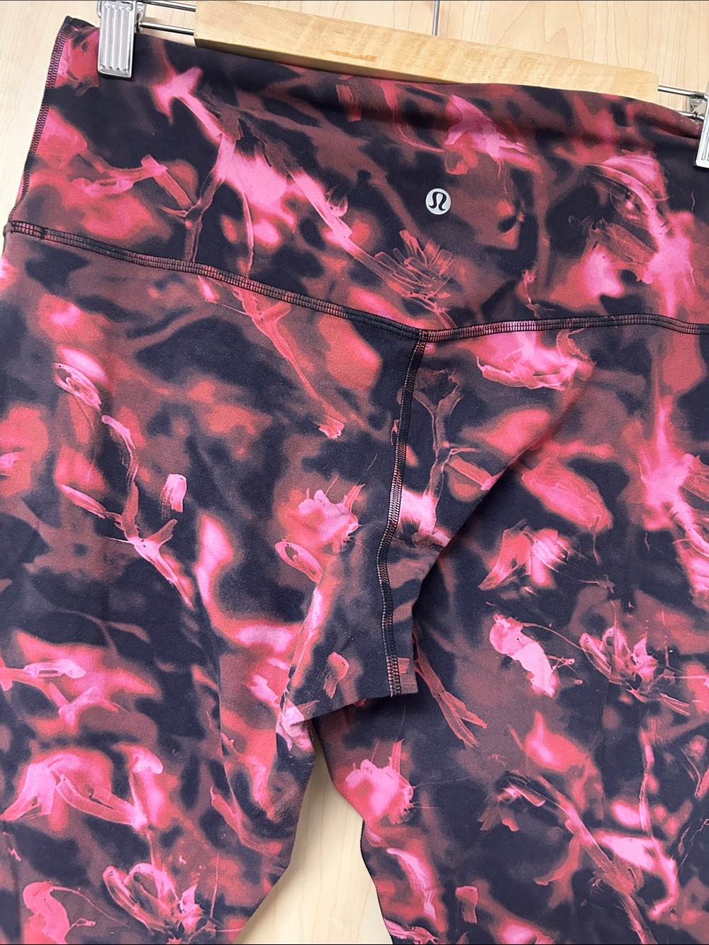 lululemon athletica Black & Pink Abstract Print Leggings